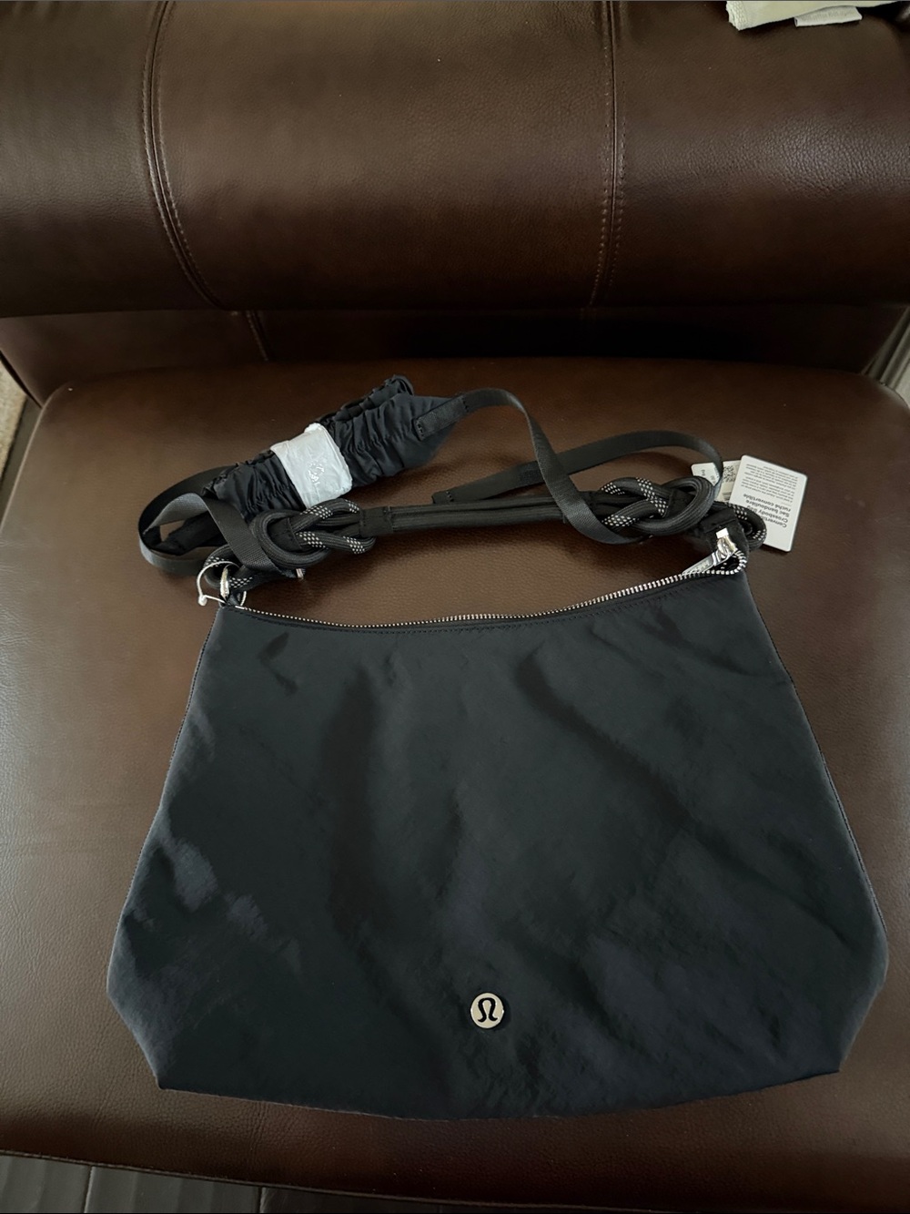 lululemon athletica Black Convertible ruched Crossbody Shoulder Bag 6.5L